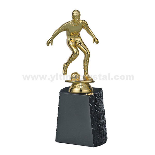 黑水晶獎盃-足球